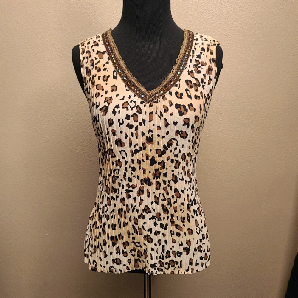 Essentials by Milano Sleeveless Top Size S